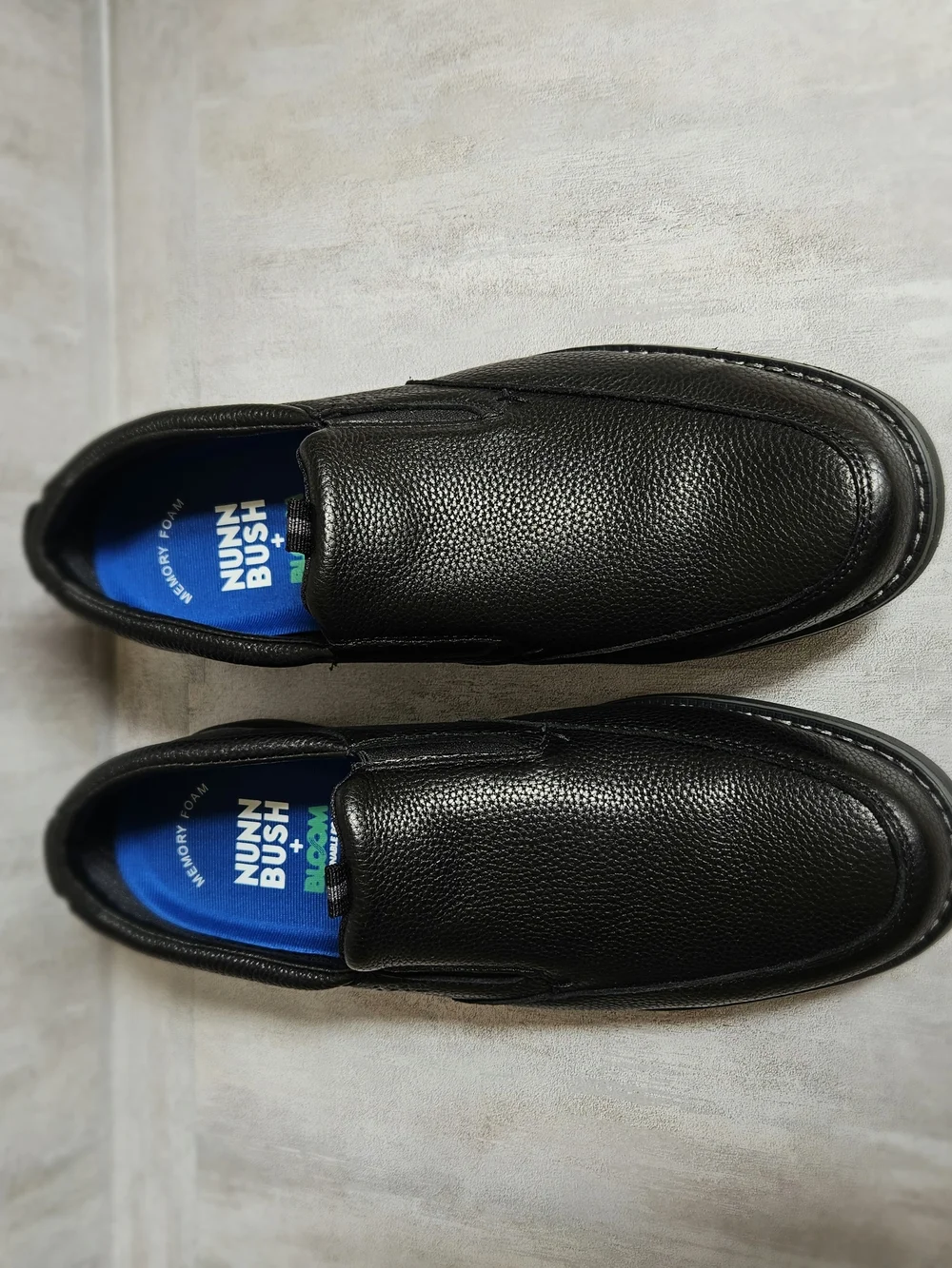 Nunn Bush Men's Memory Foam Slip-On Loafers Black Leather Shoes Size 10W NWOB